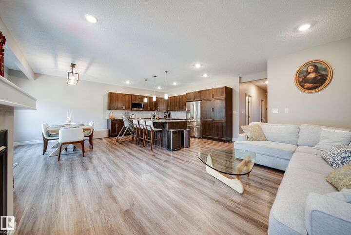 Property Photo: 3632 Keswick Boulevard SW AB T6W 3S5
