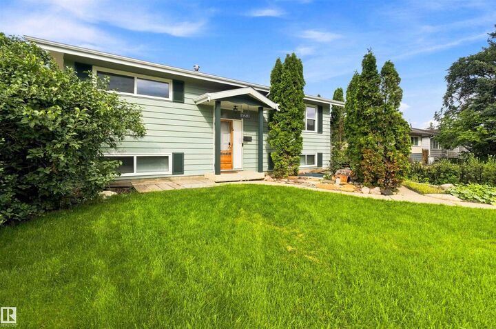 Property Photo: 13820 63 Street NW AB T5A 1R3