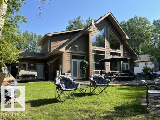 Property Photo:  115 Sunset Boulevard  AB T0C 2P0 