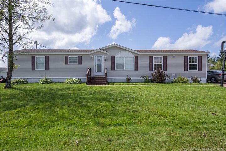 Property Photo:  1 Inglewood Street  NB E1H 3K5 