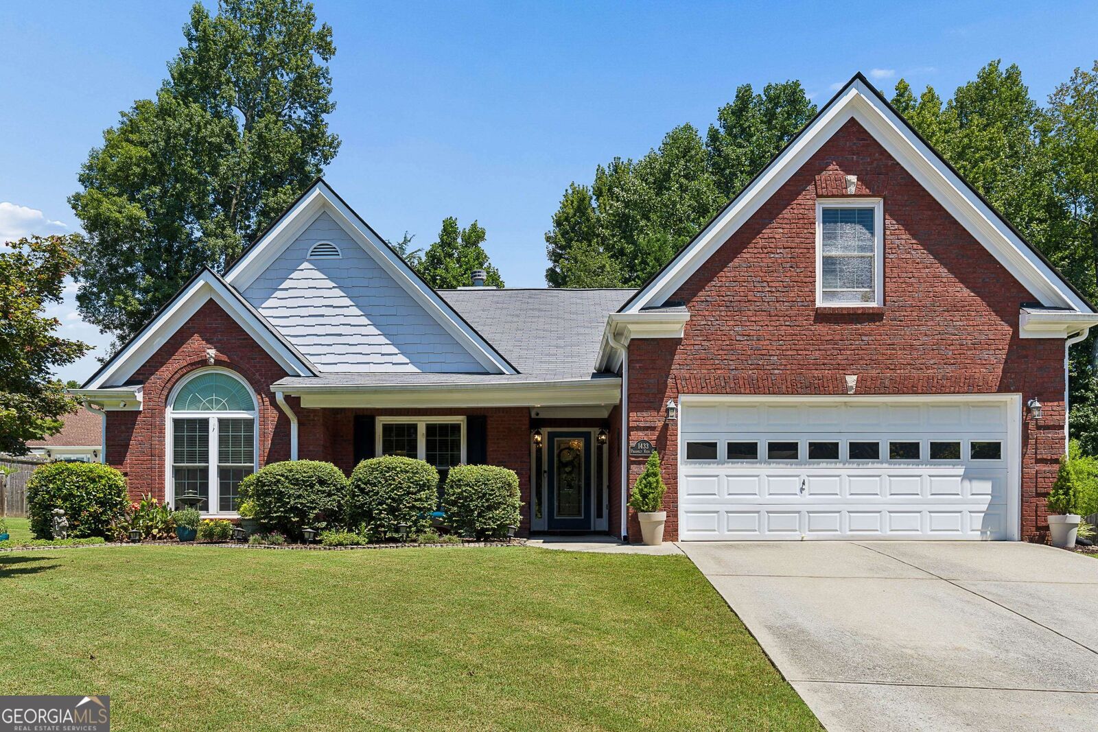 Property Photo: 1433 Prospect View Court GA 30043