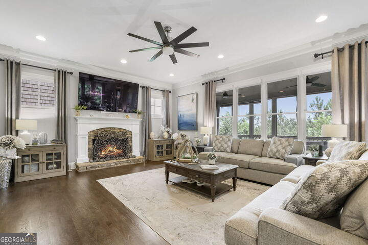 Property Photo: 525 Willow Oak Way GA 30076