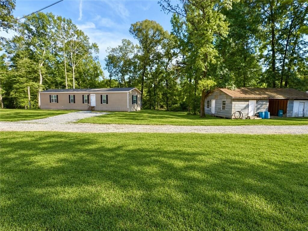 Property Photo: 527 Rock Hill Road LA 71407
