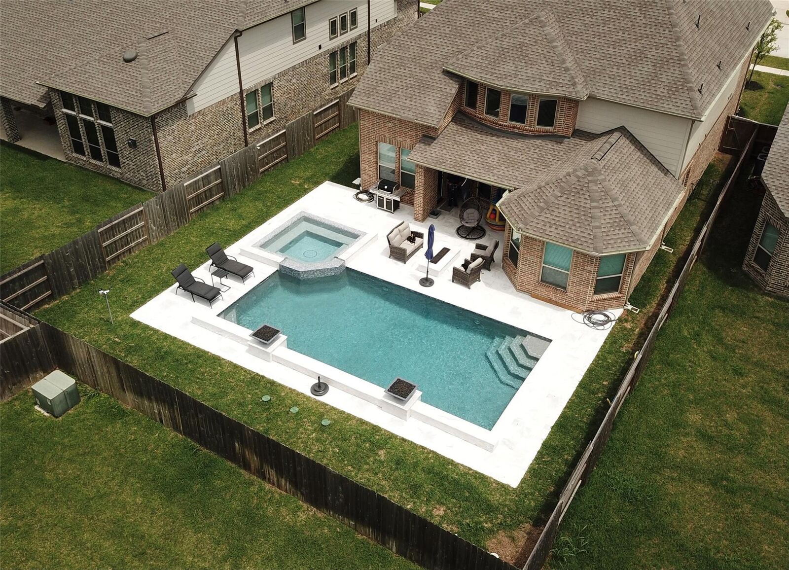 Property Photo:  4218 Kestrel Ridge Court  TX 77578 