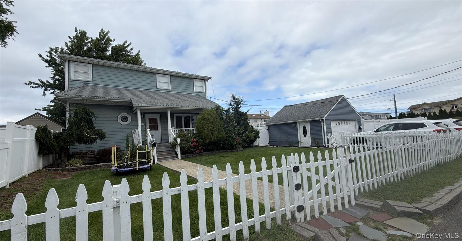 Property Photo:  48 Lake Street  NY 11757 