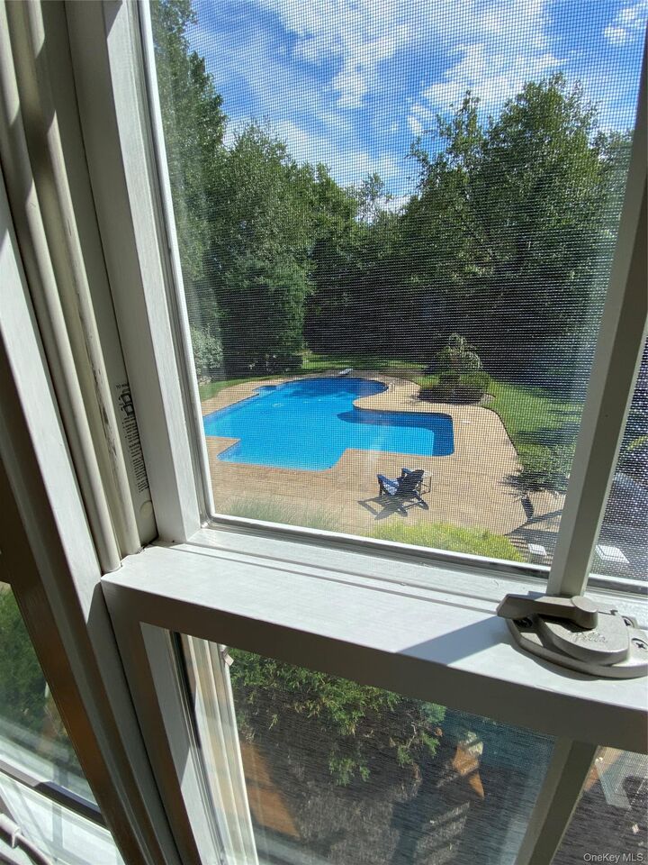 Property Photo:  182 Elizabeth Street  NY 10965 