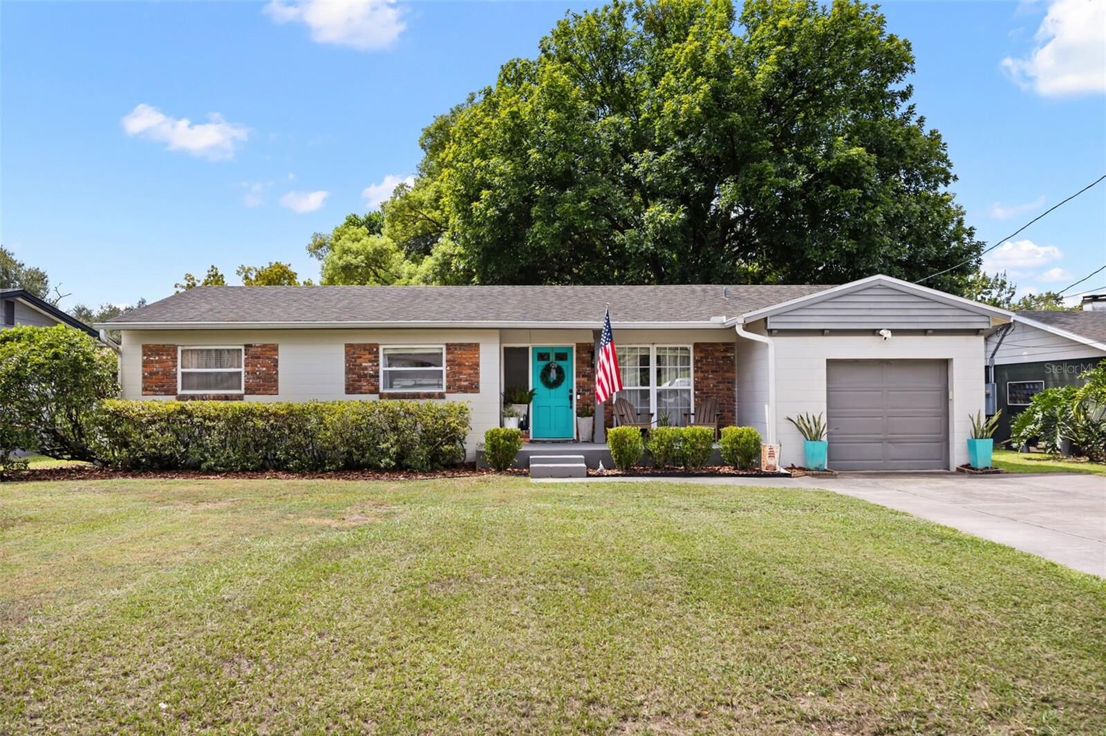 Property Photo:  2126 Albert Lee Parkway  FL 32789 