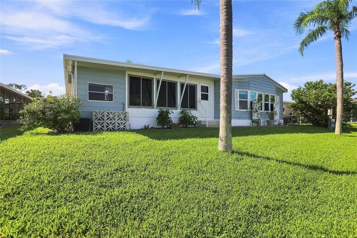 Property Photo:  94 King Arthur Drive  FL 34275 