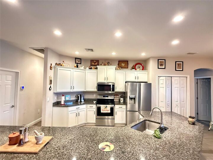 Property Photo:  3339 Pearly Drive  FL 33812 
