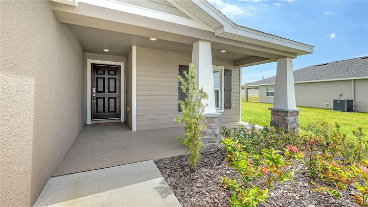 Property Photo:  2512 58th Circle E  FL 34221 