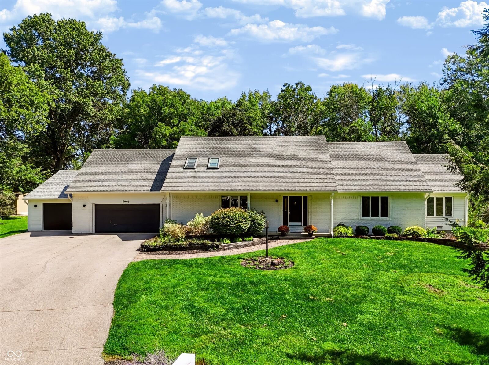 Property Photo: 5001 Somerset Lane IN 46077