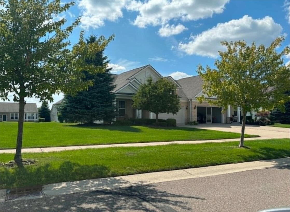 Property Photo:  6547 Prairie Dunes Drive  MI 48439 