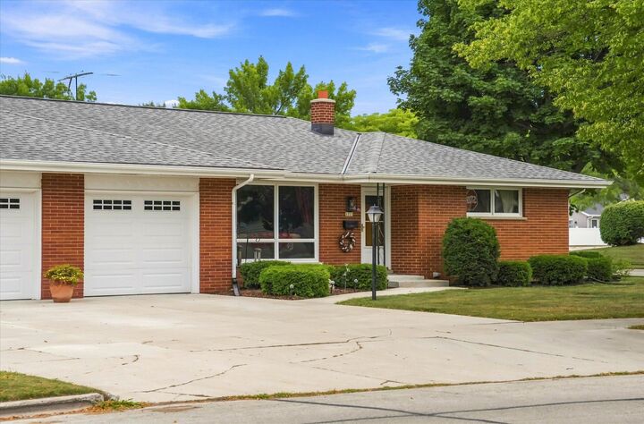 Property Photo: 2217 Saemann Ave WI 53081