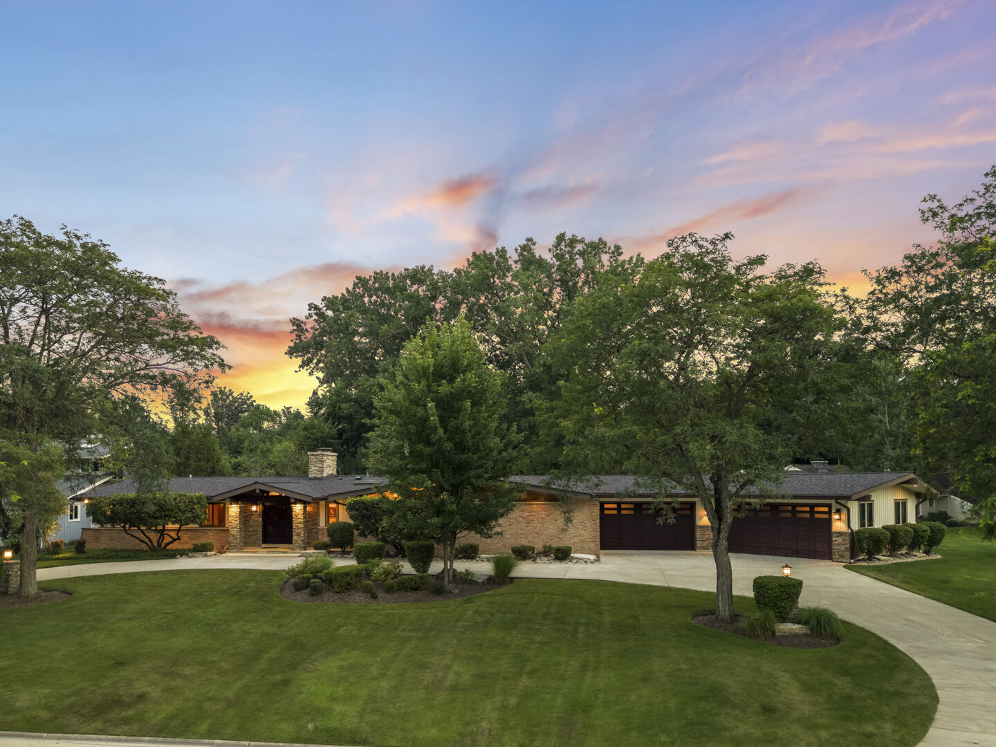 Property Photo:  13 Yorkshire Drive  IL 60069 