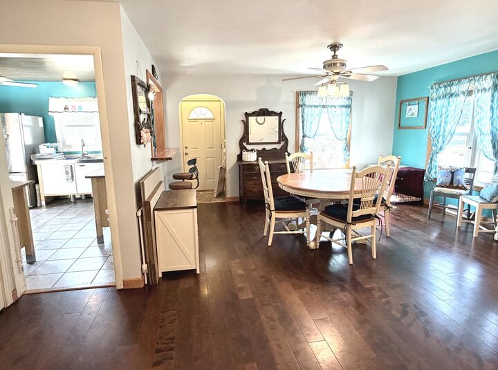 Property Photo:  2725 2nd Street  IL 61354 