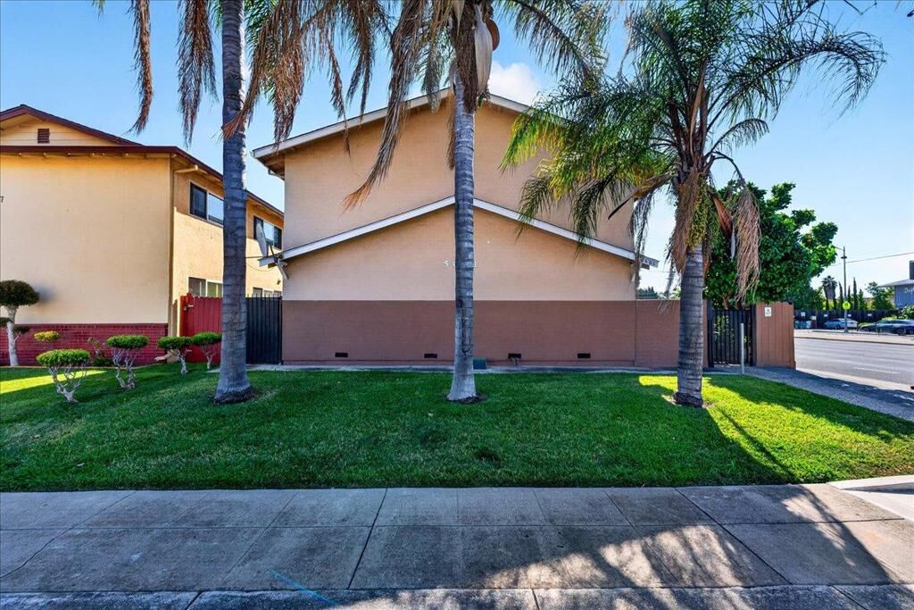 Property Photo:  5601 Hoffman Court  CA 95118 