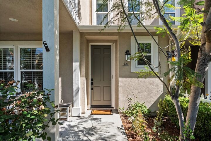 Property Photo: 34 Passaflora Ln CA 92694