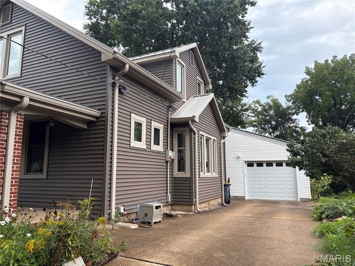 Property Photo: 310 Hooker Street MO 63090