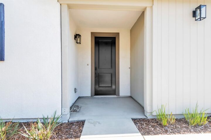 Property Photo:  3201 Sunny Gate Lane  CA 95630 