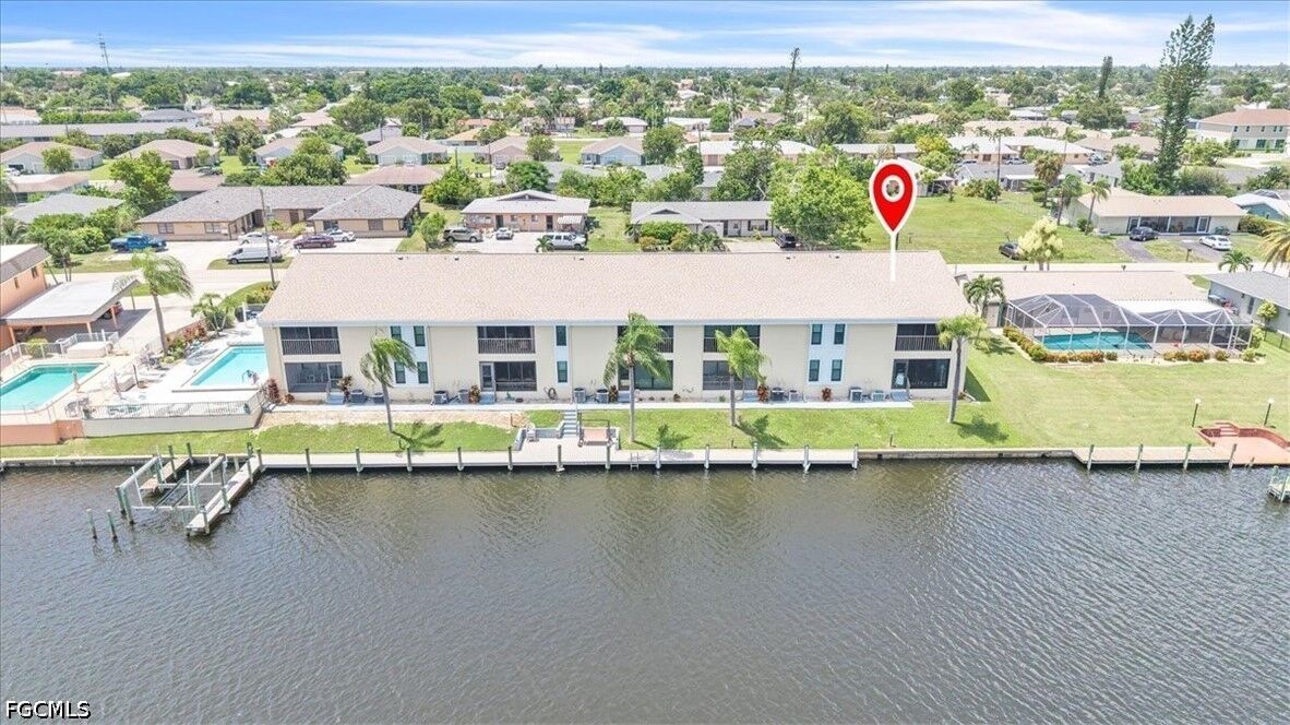 Property Photo: 3631 SE 10th Avenue 201 FL 33904