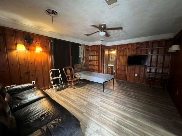 Property Photo: 1638 Stafford Street LA 70053