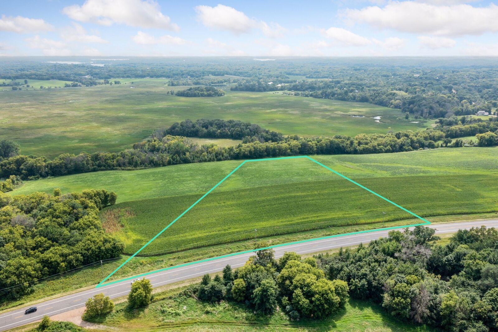 Property Photo: 6611 County Road 6 S MN 55359