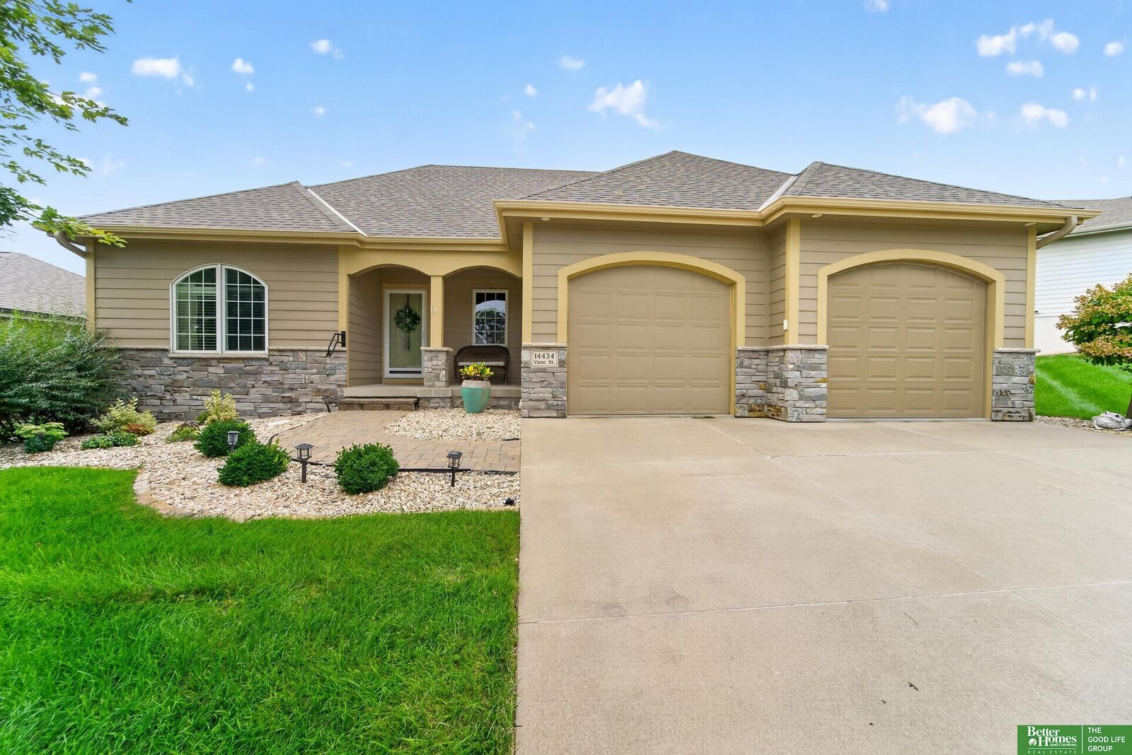 Property Photo:  14434 Vane Street  NE 68007 