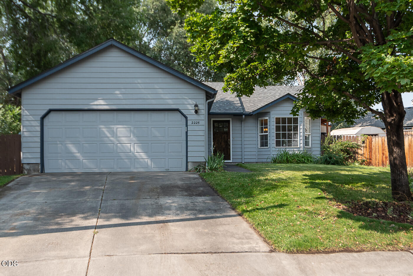 Property Photo: 2225 SW 30th Court OR 97756