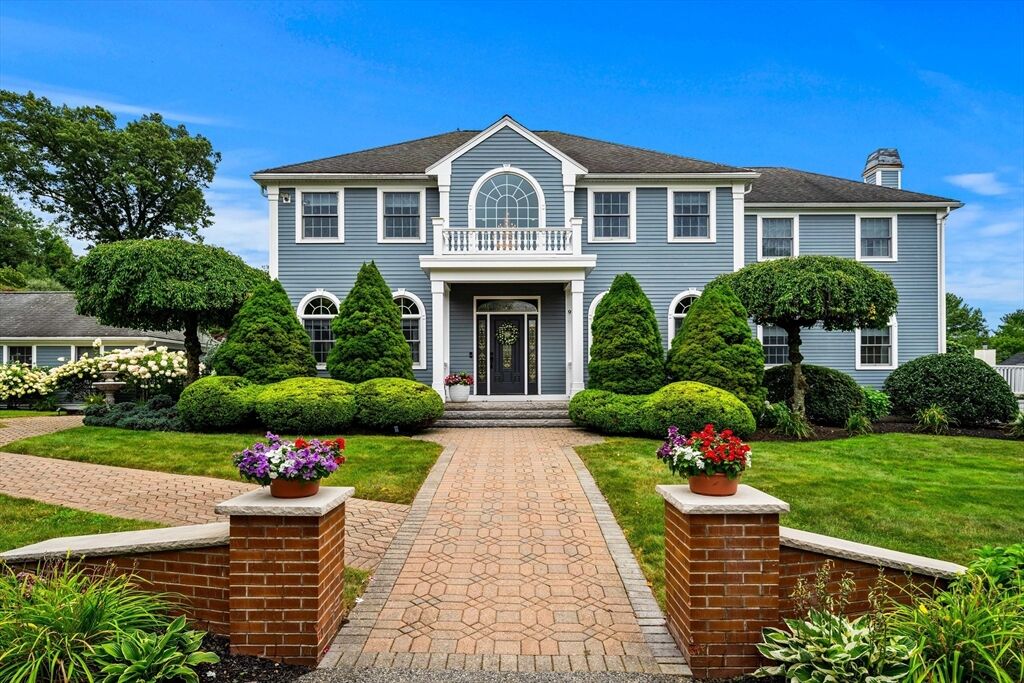 Property Photo:  9 Anna Dr.  MA 01923 