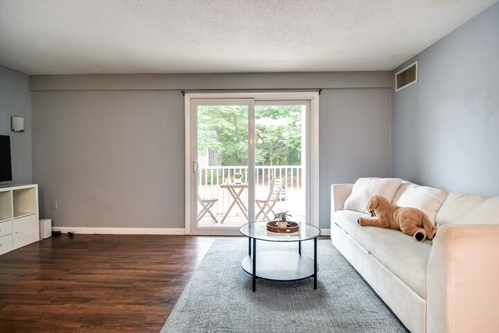 Property Photo:  42 Silver Hill Lane 5  MA 01760 