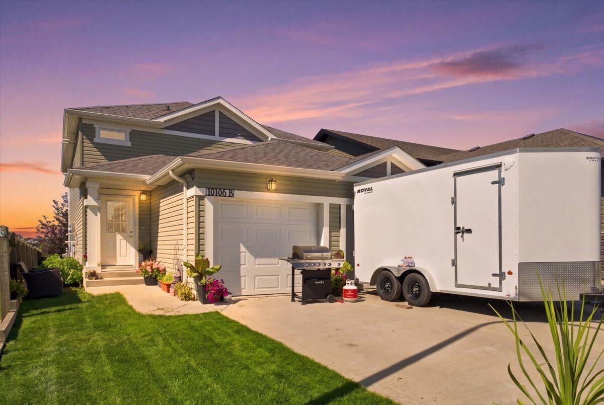Property Photo:  10106 85A Street  AB T8X 0R1 