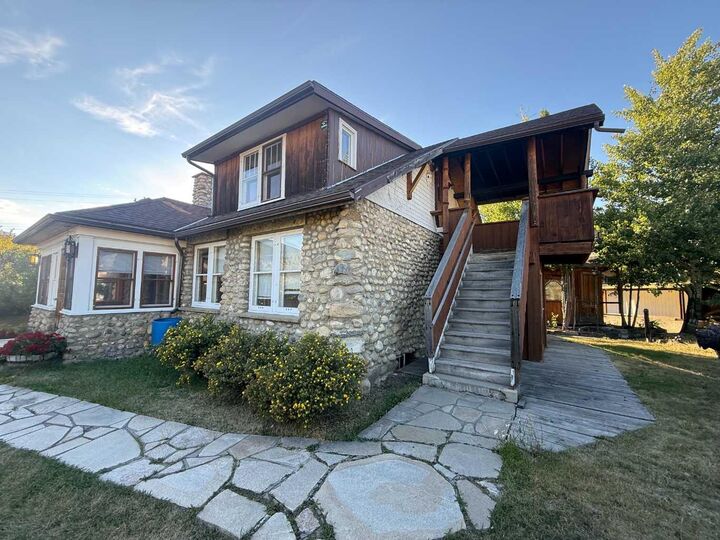 Property Photo: 218 Patricia Street AB T0E 1E0