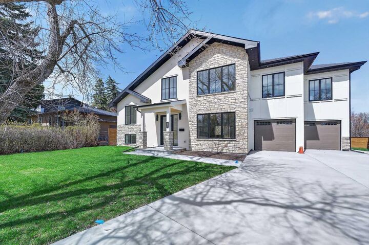 Property Photo: 88 Woodlark Drive SW AB T3C 4H5