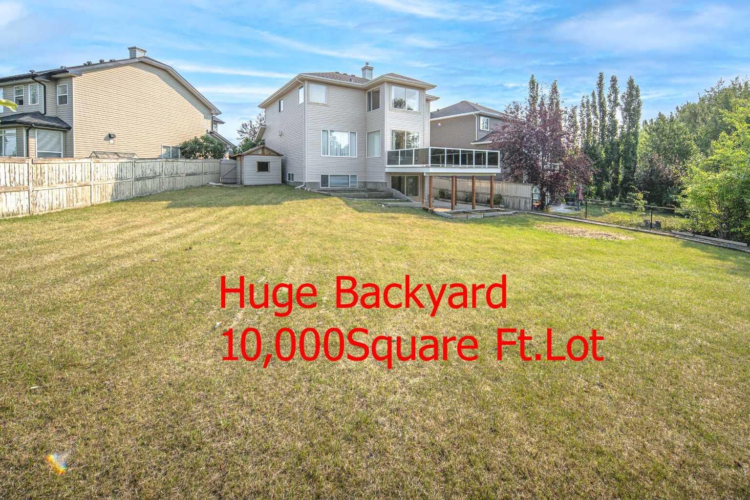 Property Photo: 66 Royal Oak Grove NW AB T3G 5P3