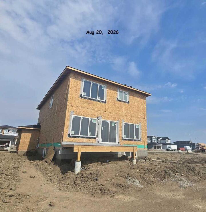 Property Photo: 641 Mandalay Boulevard AB T0M 0N0