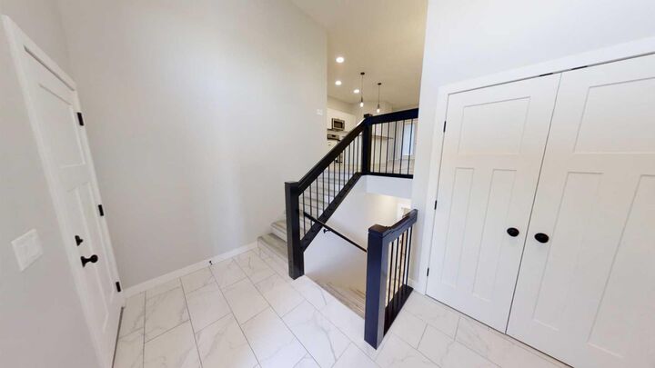 Property Photo:  10209 128 Avenue B  AB T8V 6T1 