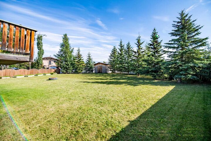 Property Photo: 5427 52A Street AB T0M 0M0