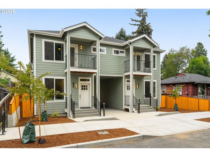 Property Photo:  8639 N Fox St  OR 97203 