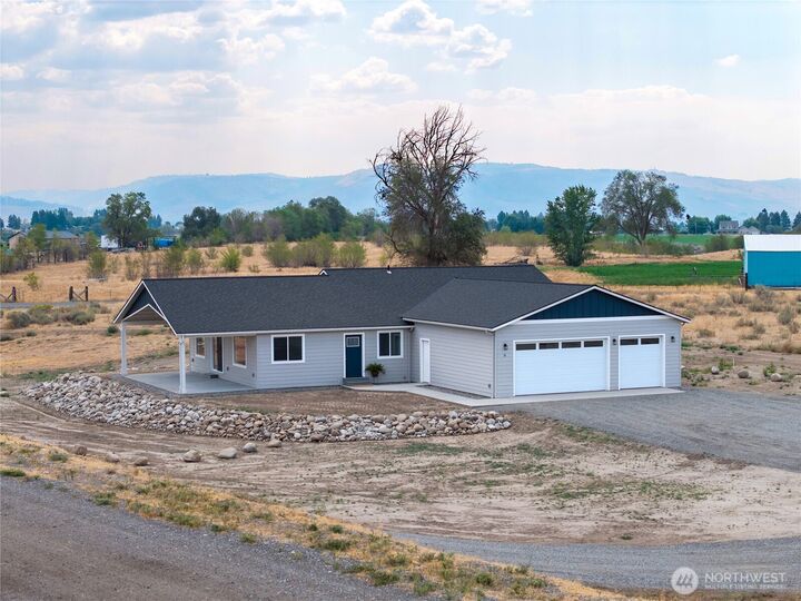 Property Photo: 21 Bide-A-Wee Rd. WA 98841