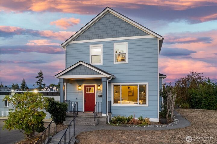 Property Photo: 3413 Colby Avenue WA 98201