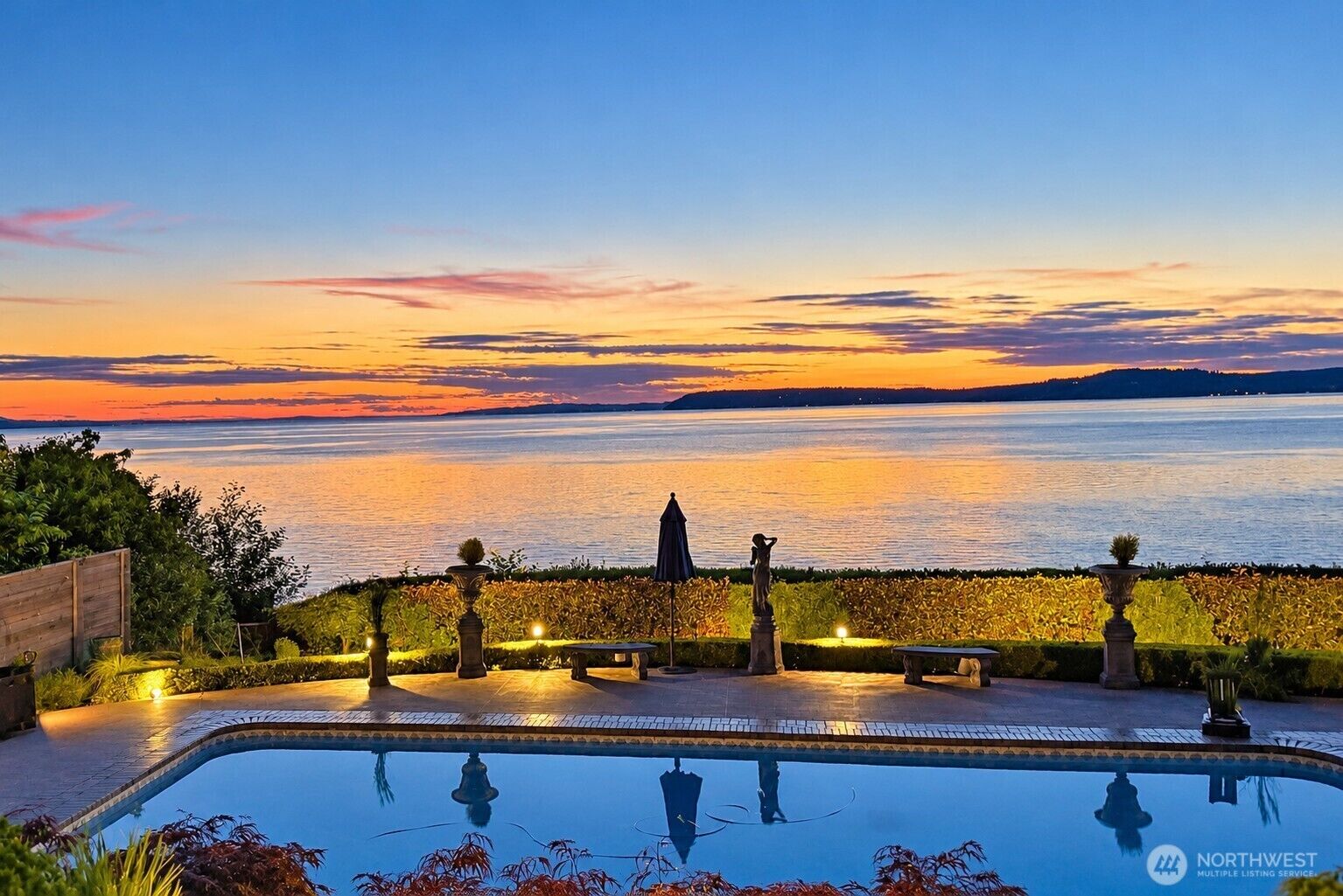 Property Photo: 8723 Talbot Road WA 98026