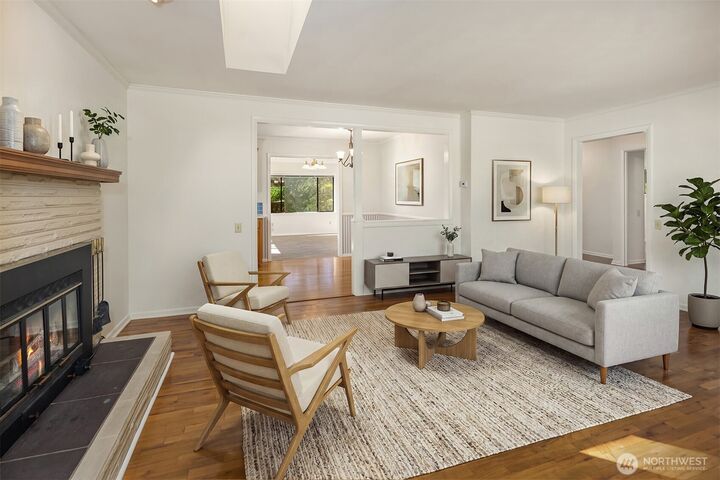 Property Photo: 20820 Hillcrest Place WA 98026