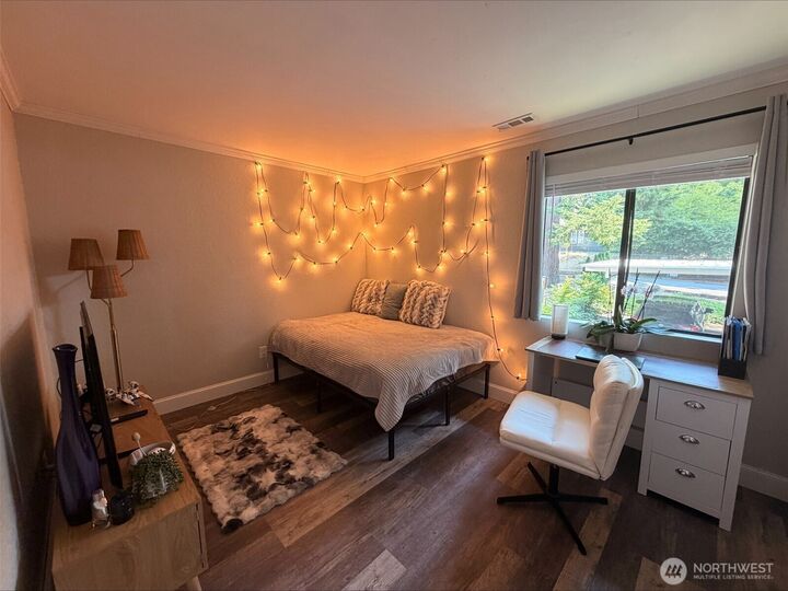 Property Photo:  6722  112th Avenue NE 8B  WA 98033 