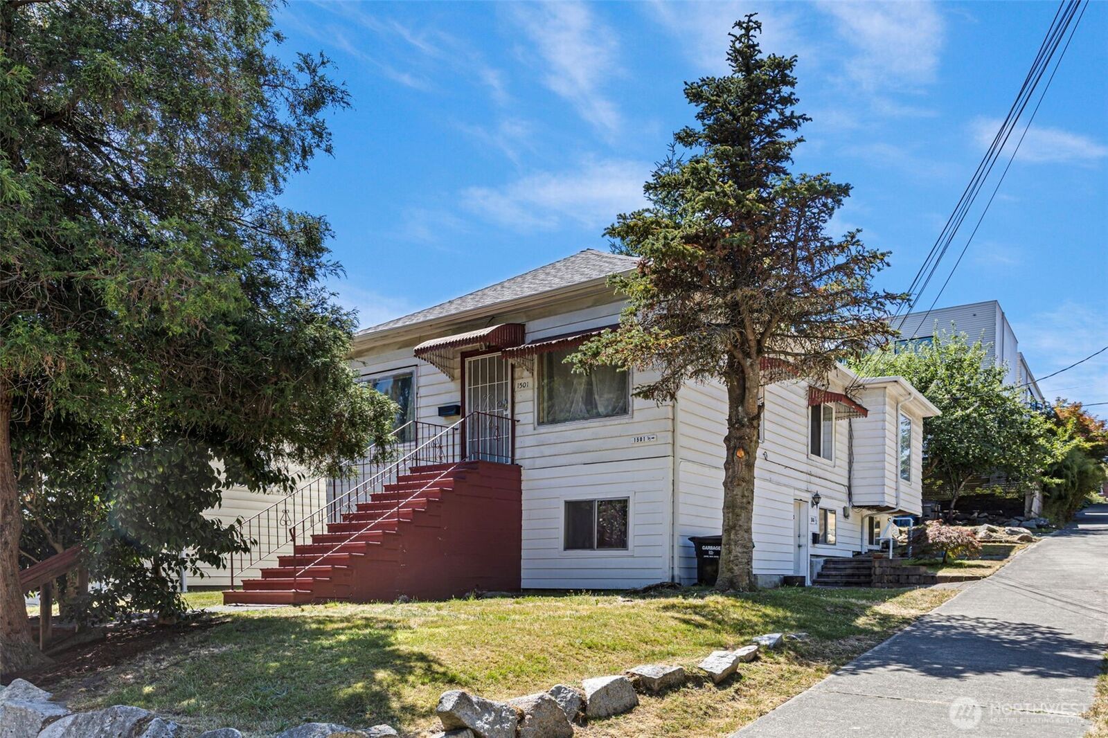 Property Photo: 1501 26th Avenue S WA 98144