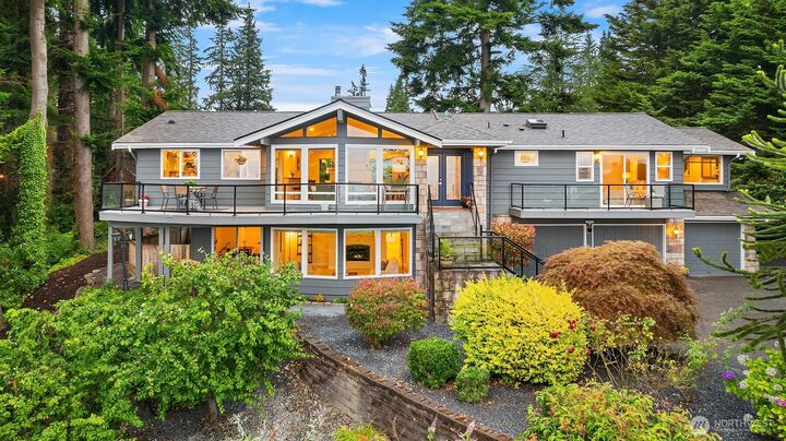 Property Photo:  310  Skyline Drive  WA 98020 