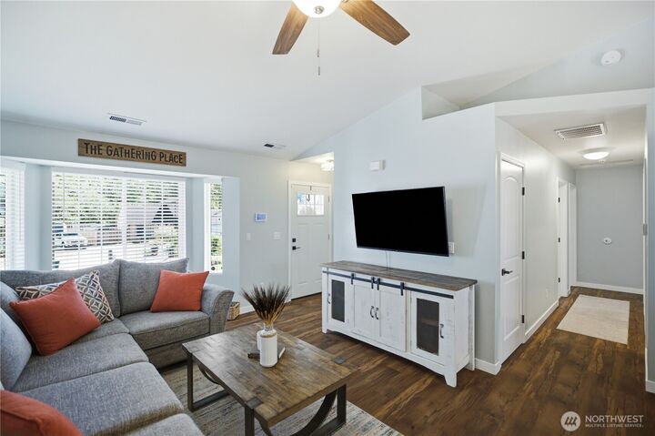 Property Photo: 2622 S 362nd Place WA 98003