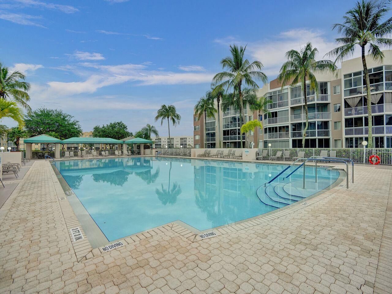 Property Photo:  7411 Granville Drive 106  FL 33321 