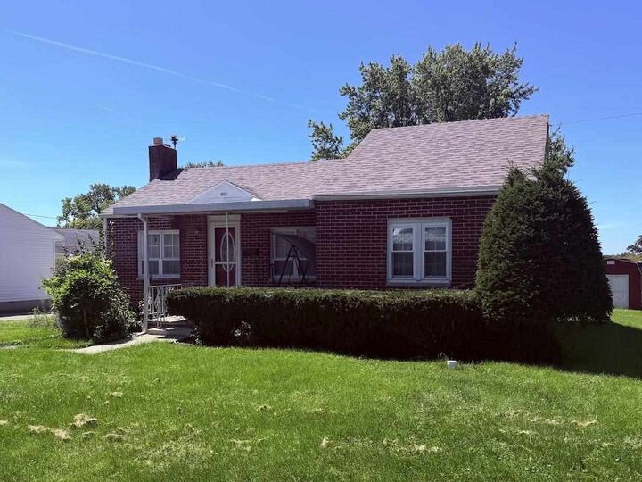 Property Photo:  639 N Plum Street  IN 47390 