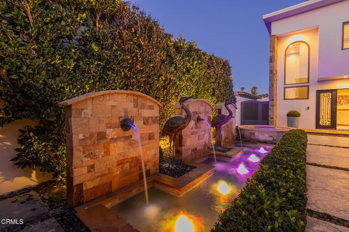 Property Photo:  5106 Seabreeze Way  CA 93035 
