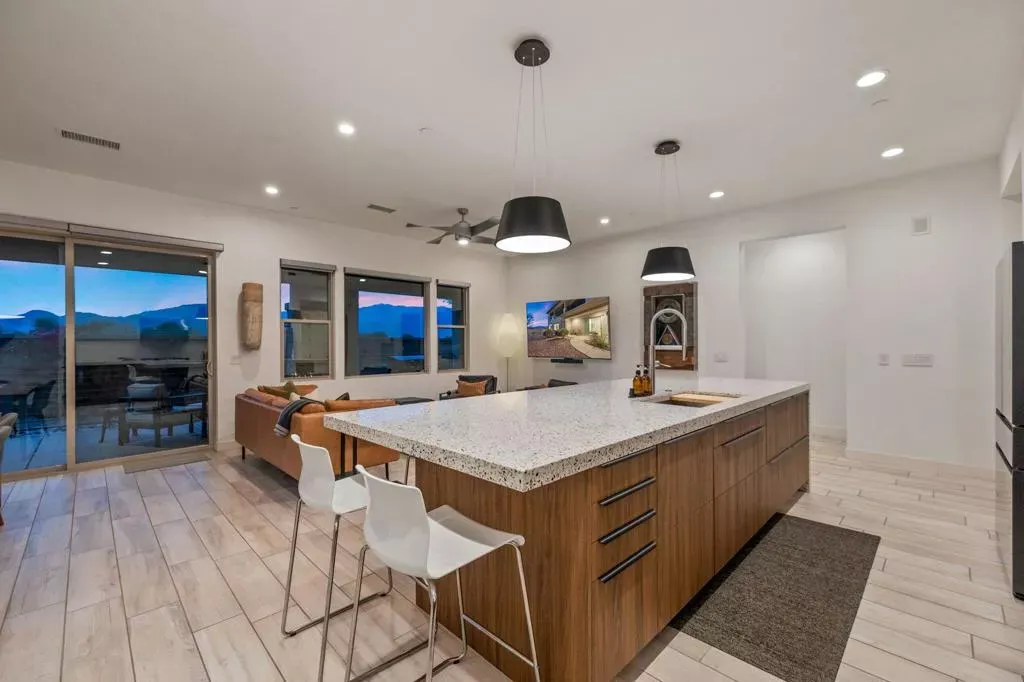 Property Photo:  1401 Retreat Circle  CA 92260 